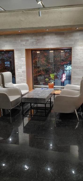 Kozayo Hongdae Hostel Σεούλ Εξωτερικό φωτογραφία